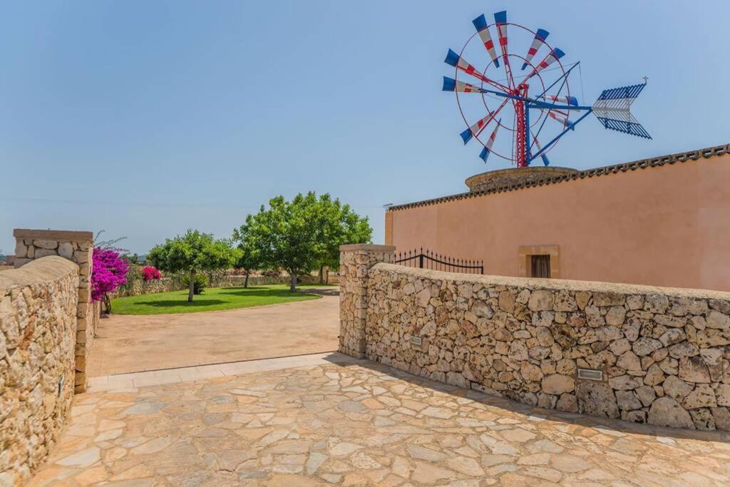 Finca Amer Sa Pobla Eksteriør billede